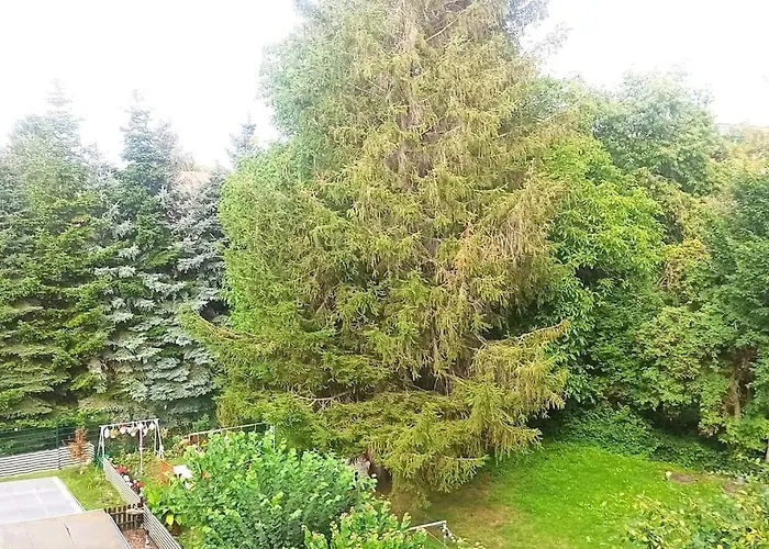 Apartment Stadtrand, 4 Personen, Nahe Bahnhof Und Halberstadt