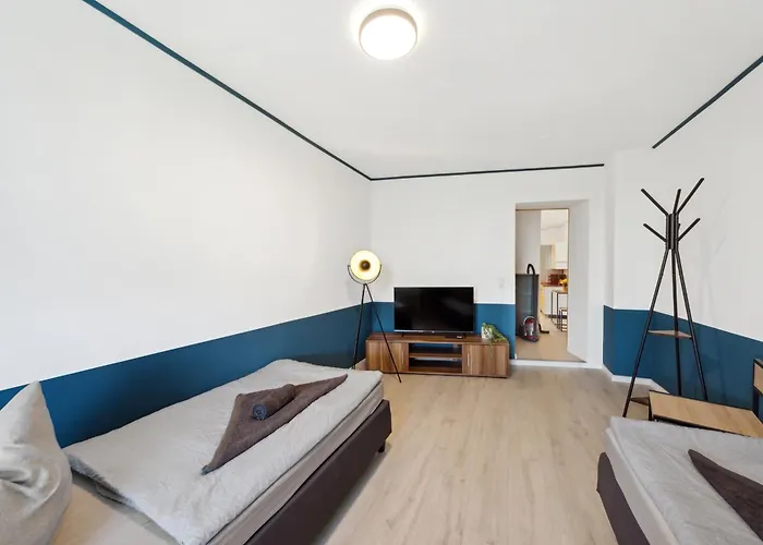 Stadtrand, 4 Personen, Nahe Bahnhof Und Apartment Halberstadt